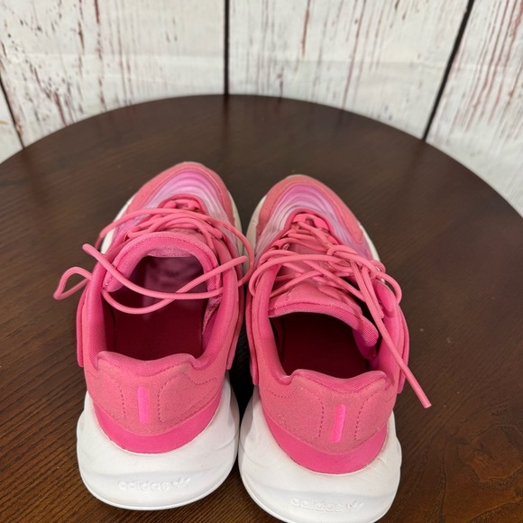 Adidas Ozweego women’s Pink Sneakers Size 7 EUC - Picture 6 of 16